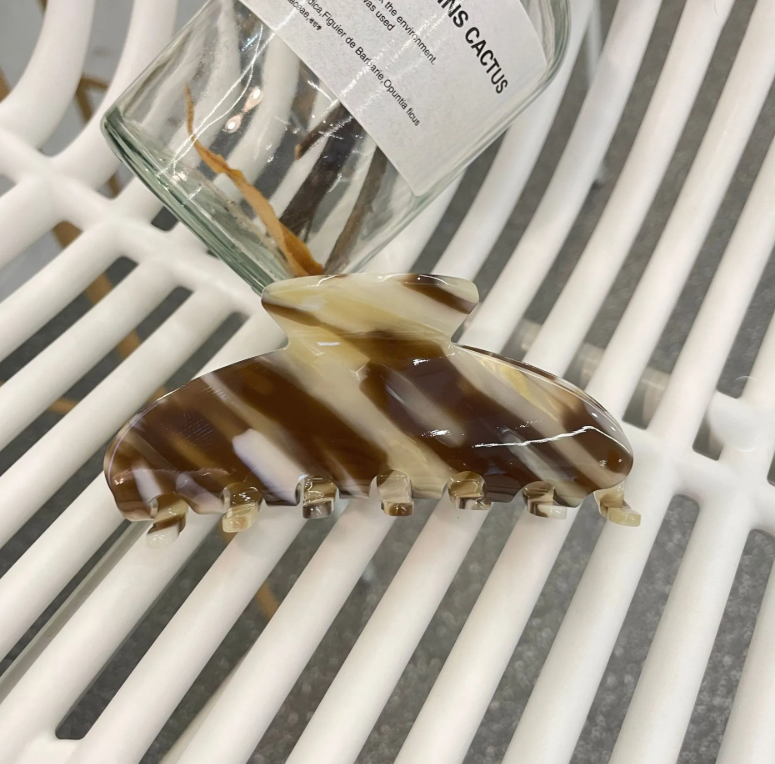 Celeste Hair Claw in Coffee