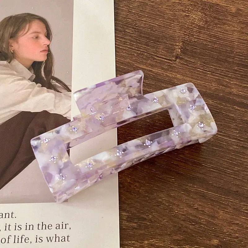 Maye Hair Claw in Lilac