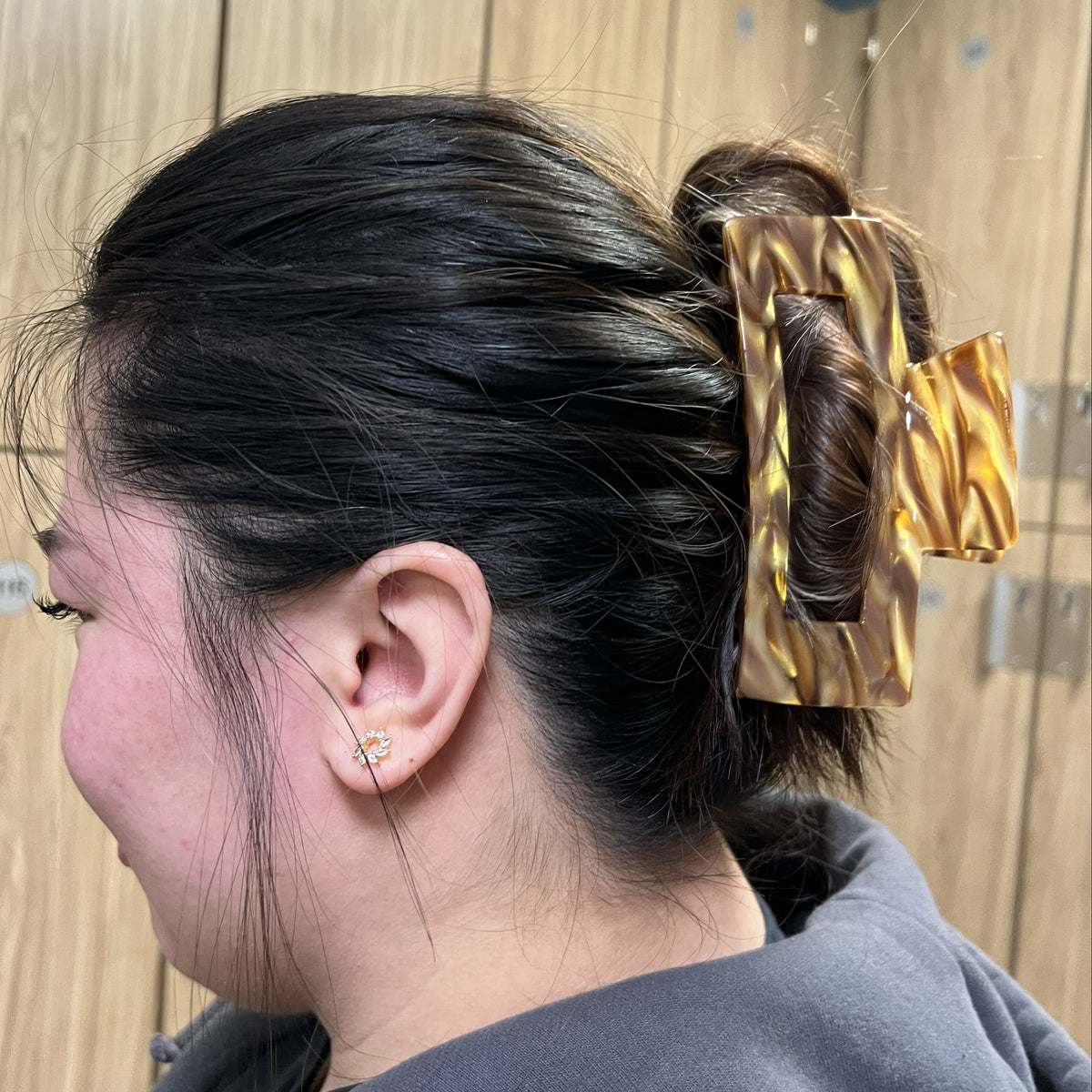 Maye XL Hair Claw in Coco