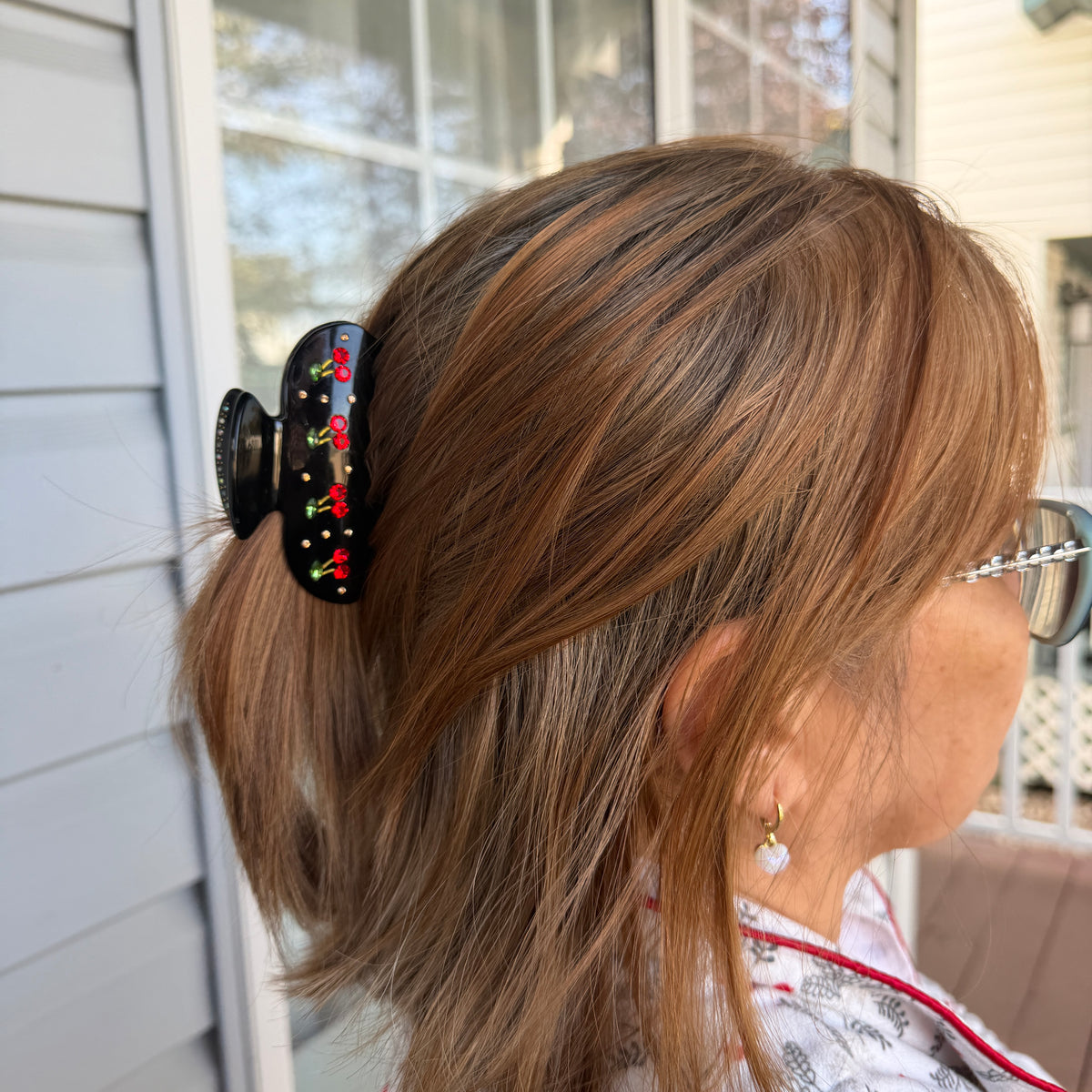 Cherry Small Hair Claw in Noir