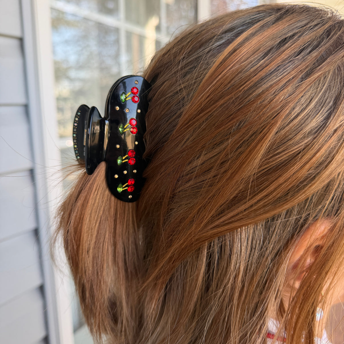 Cherry Small Hair Claw in Noir