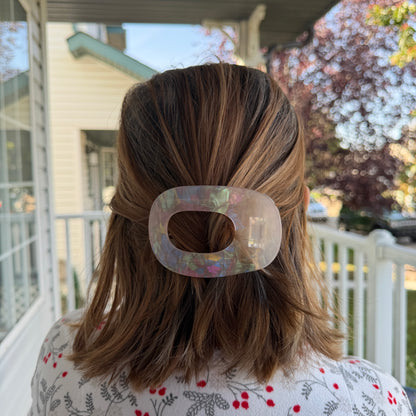 Jenn Hair Claw in Iris