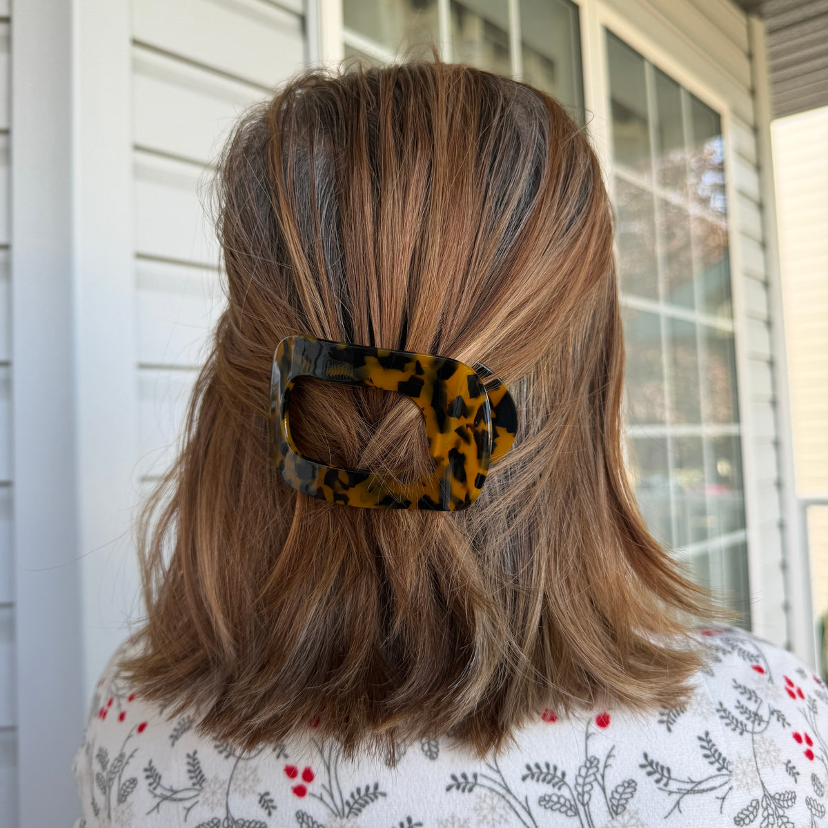 Jenn Hair Claw in Hazel