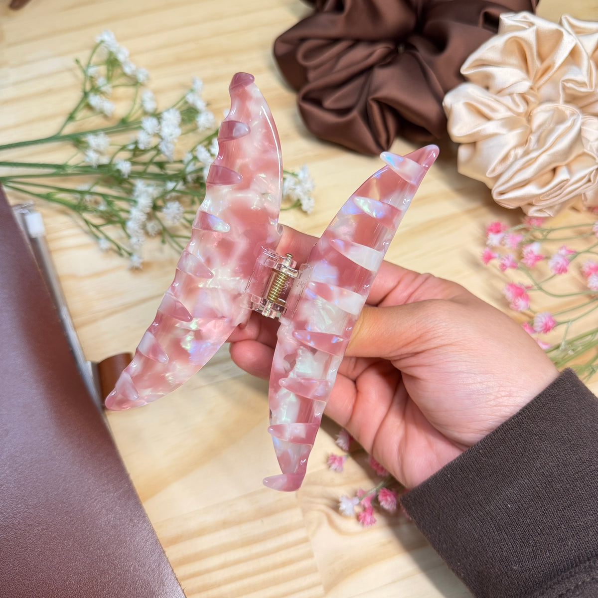 Celeste Hair Claw in Rosie