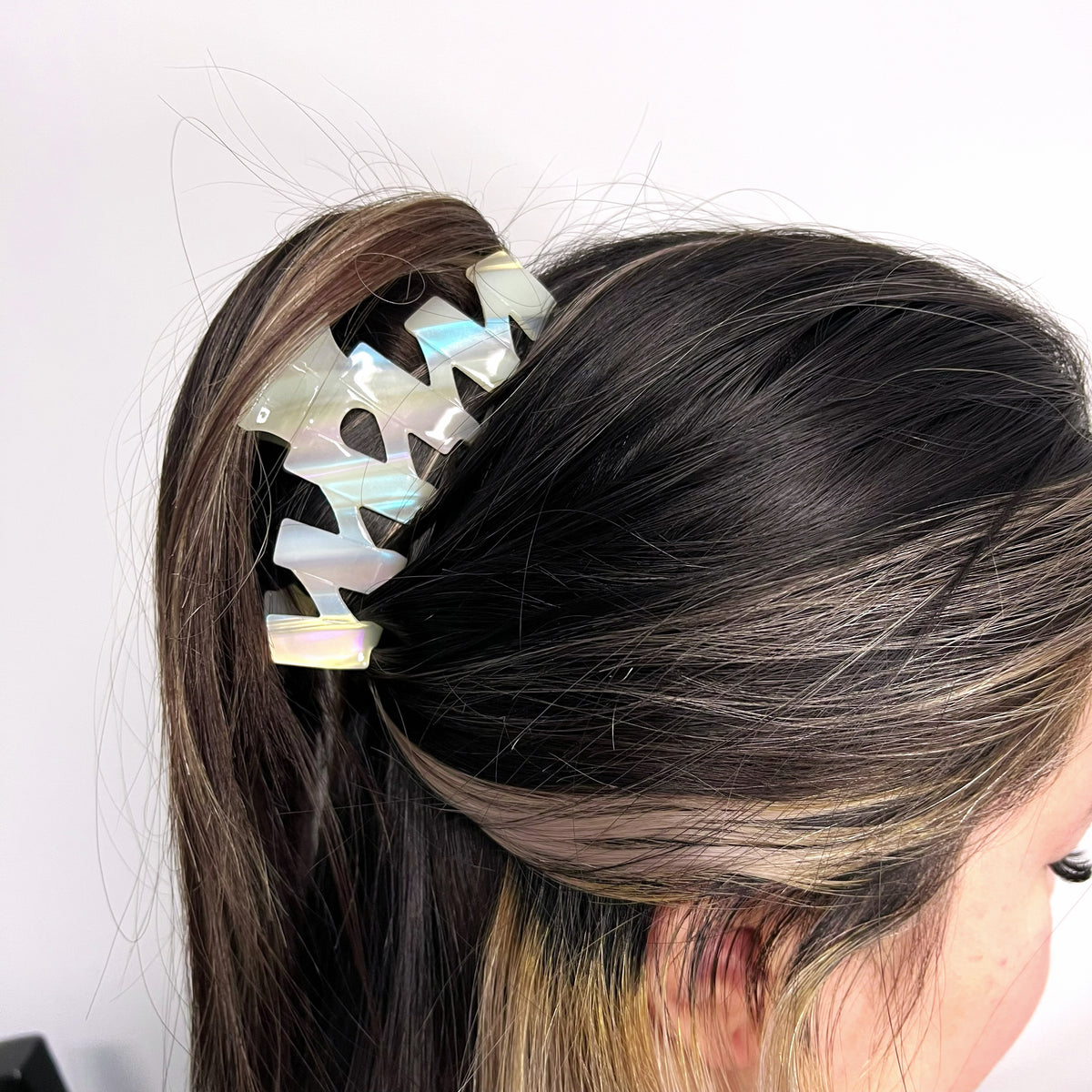 Celeste Hair Claw in Iris