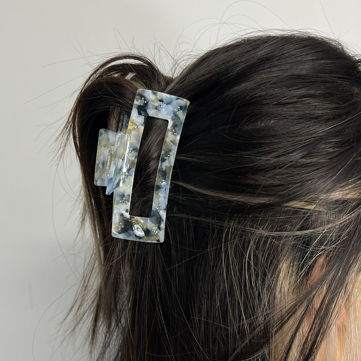 Maye Hair Claw in Sora