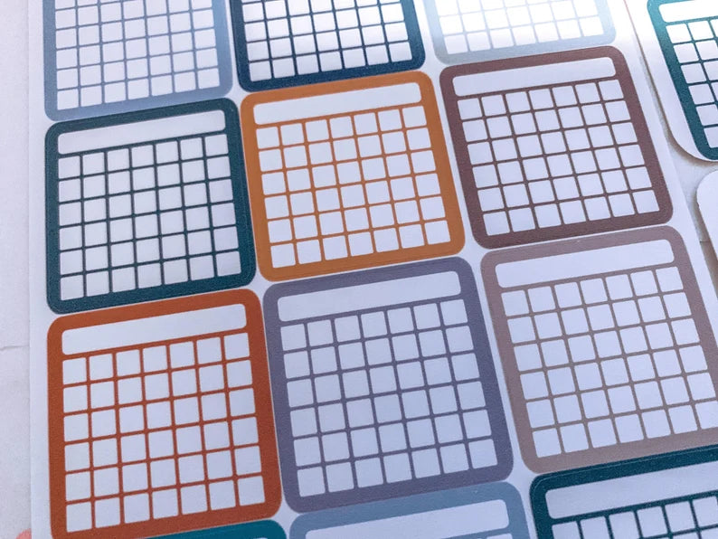 Monthly Calendar Tracker - PASTELS
