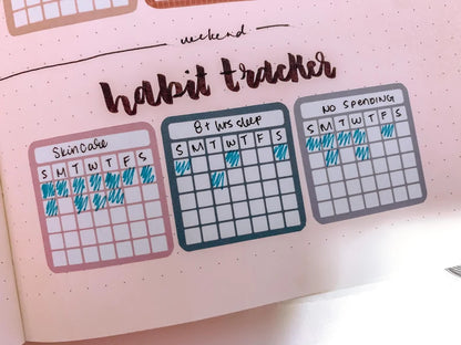 Monthly Calendar Tracker - PASTELS